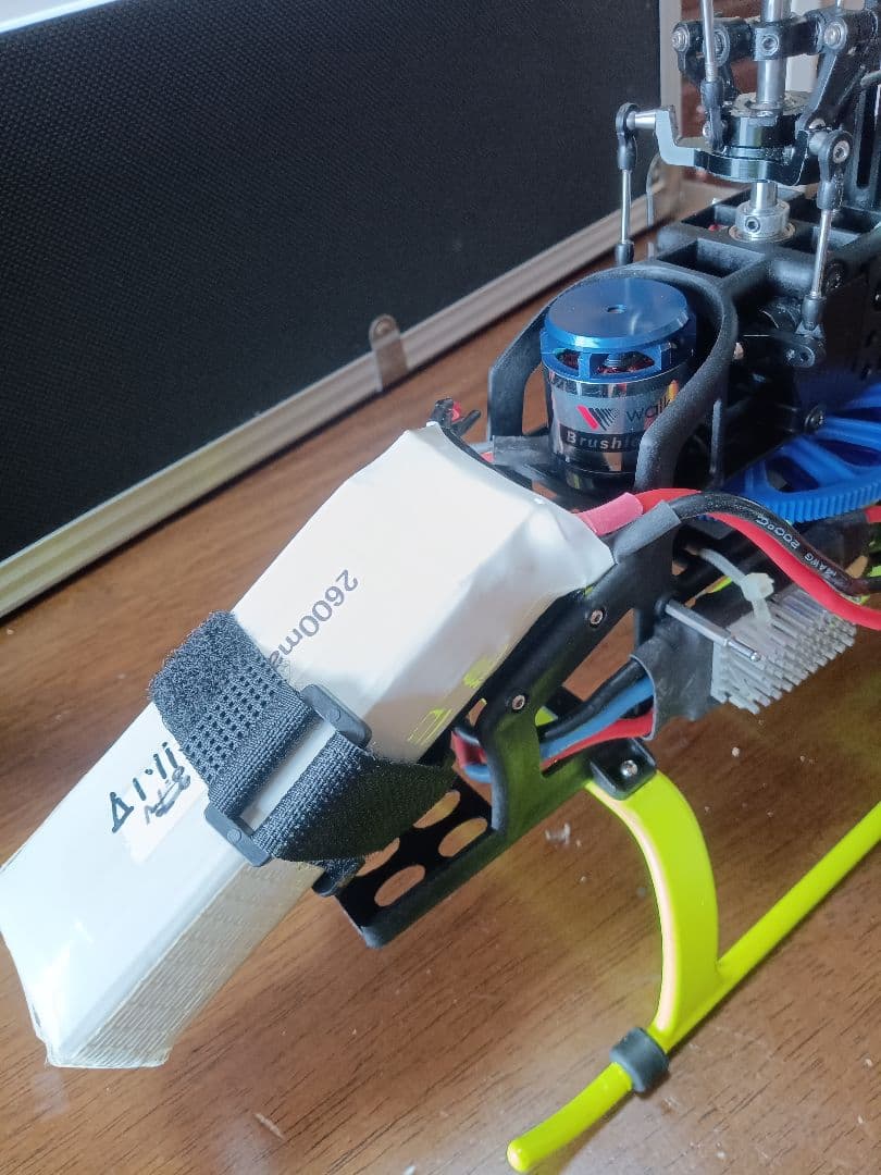 ワルケラV450D03 電動ヘリコプター アルミケース付き、おまけ付（写真