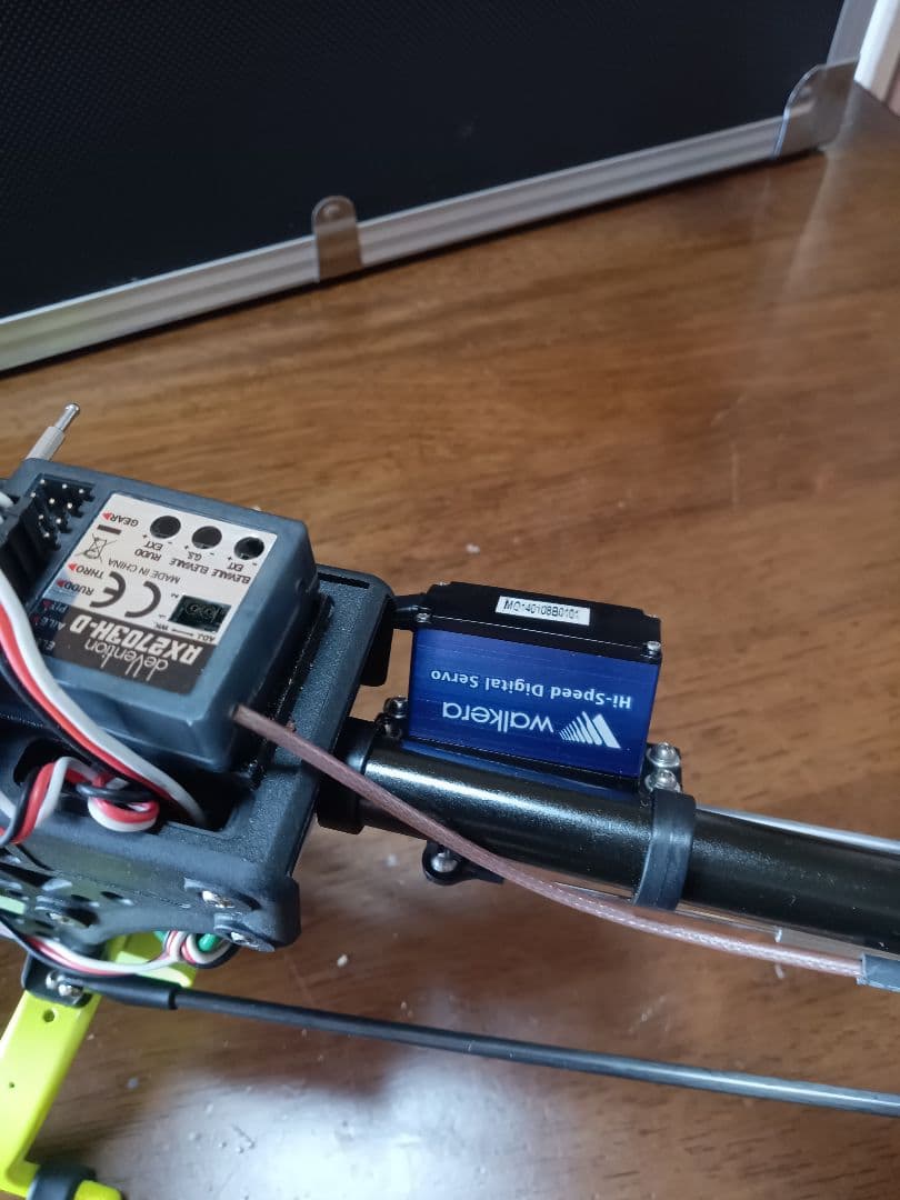 ワルケラV450D03 電動ヘリコプター アルミケース付き、おまけ付（写真