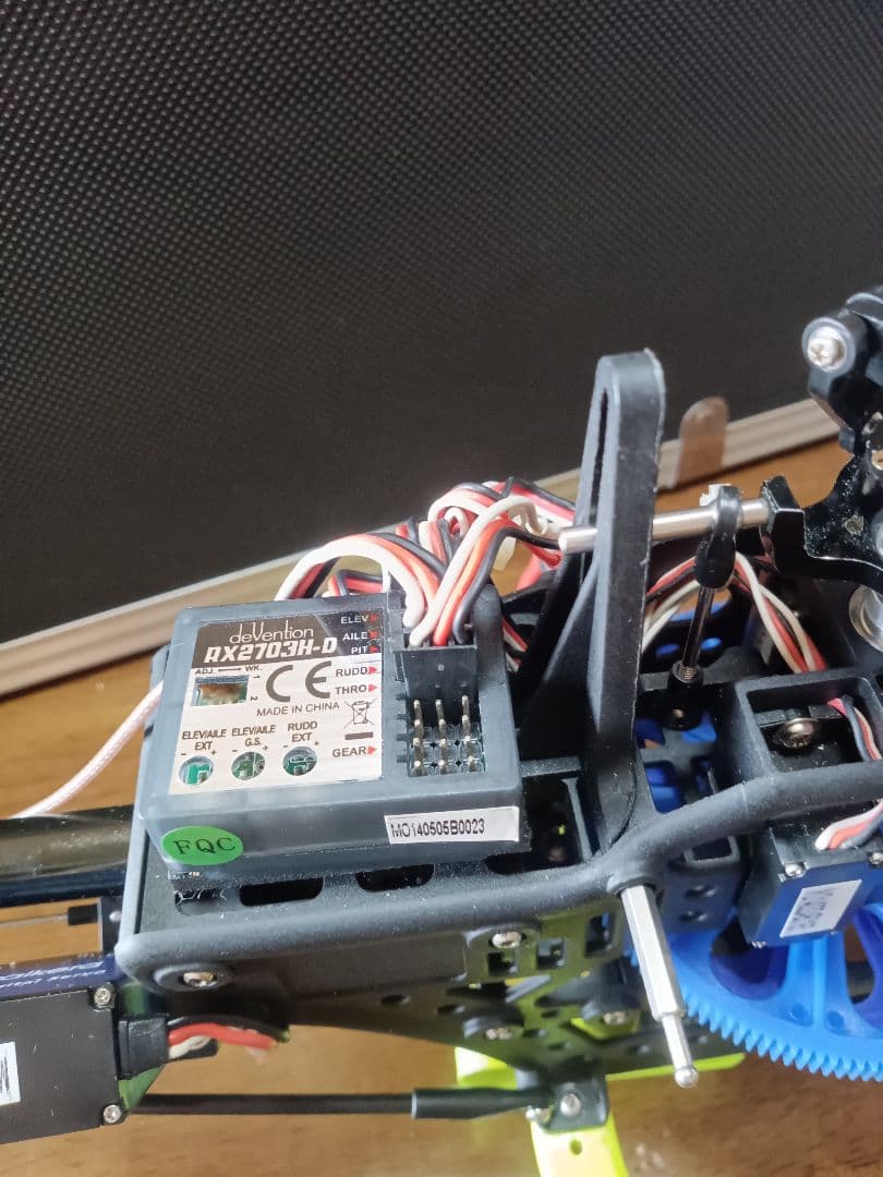 ワルケラV450D03 電動ヘリコプター アルミケース付き、おまけ付（写真