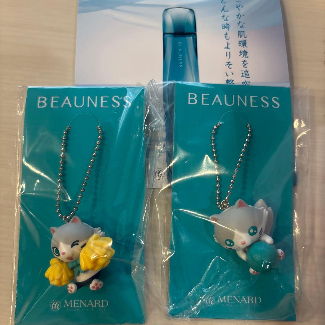 ビューにゃんフィギュア2個&ビューネサンプル1個 - メルカリ