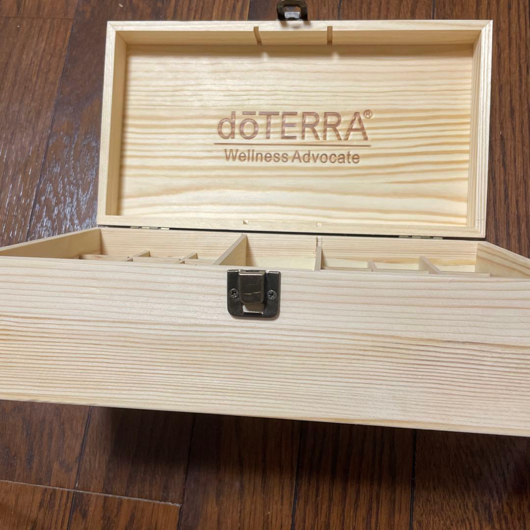 doTERRA】 木箱 ドテラ エッセンシャルオイル ウッドボックス 収納