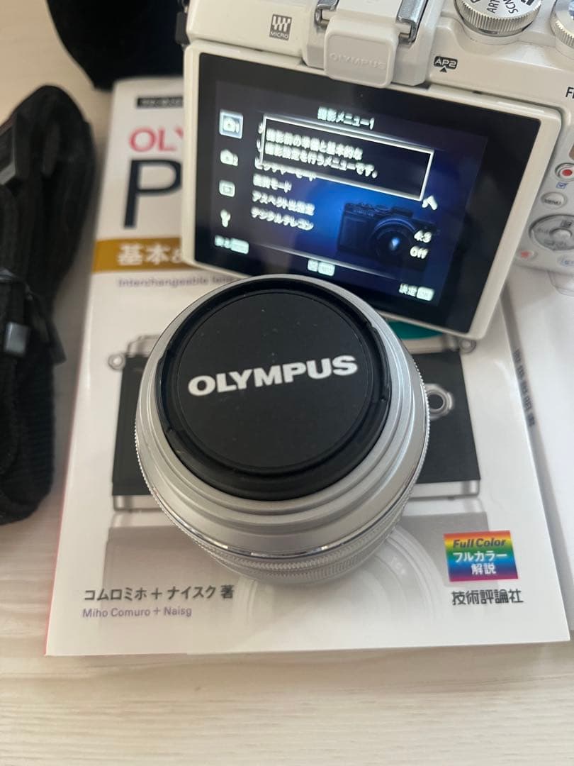 ♡OLYMPUS PEN Lite E-PL7 +付属品・レンズおまけはご希望で