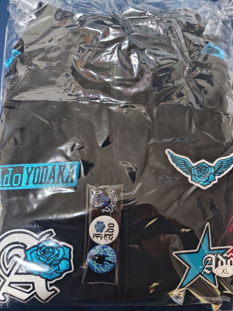 Ado ファッショナブル「よだか」トラックジャケット 大（XL）ショッパー付き Ado ファッショナブル「よだか」トラックジャケット 大(XL) - メルカリ