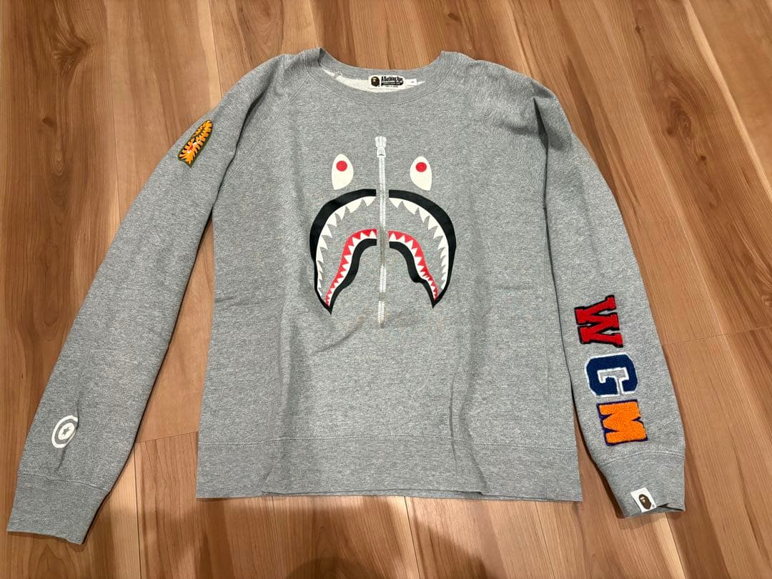 A Bathing Ape シャークデザイン トレーナー Sサイズ グレー - メルカリ