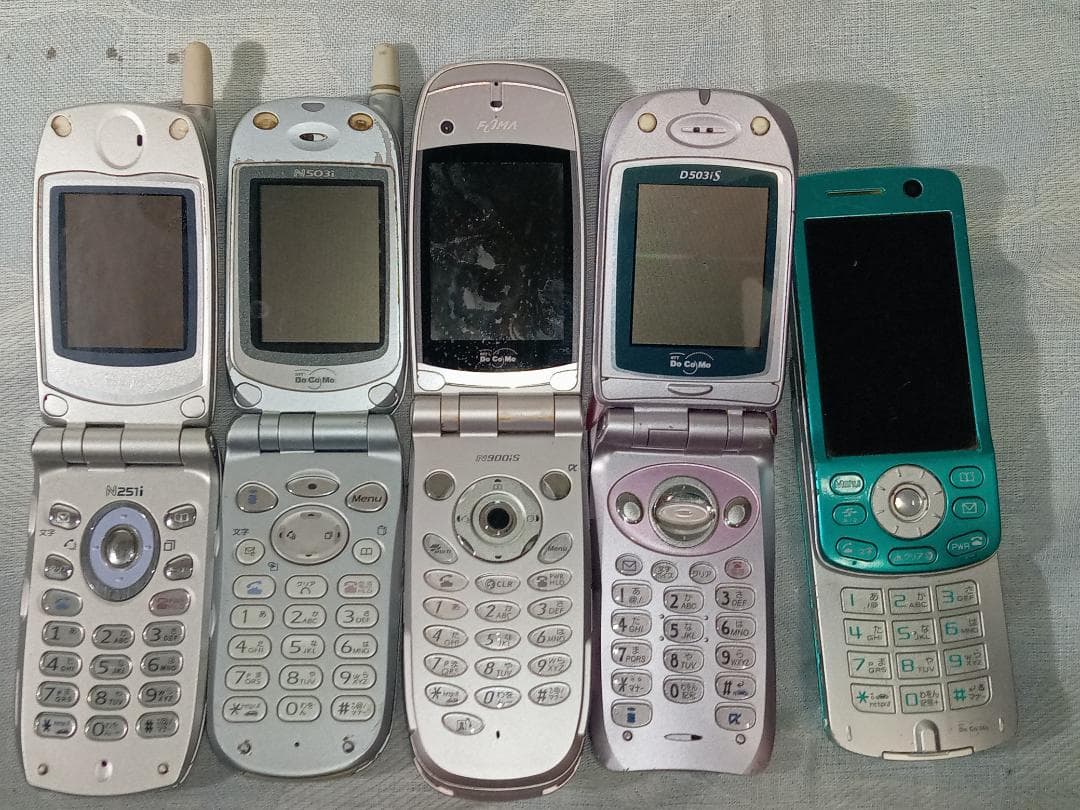 携帯電話 ガラケー ジャンク品 まとめ売り 32台 ドコモ ソフトバンク