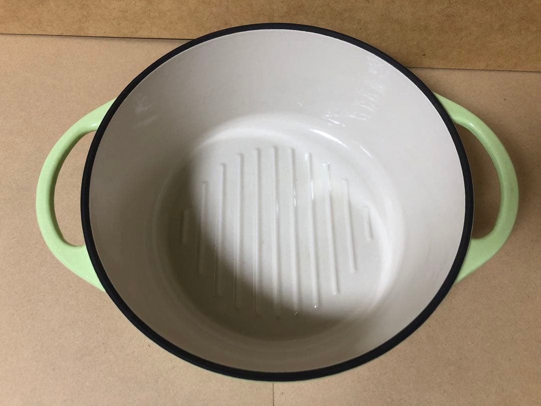 VERMICULAR Oven Pot Round #22 パールグリーン