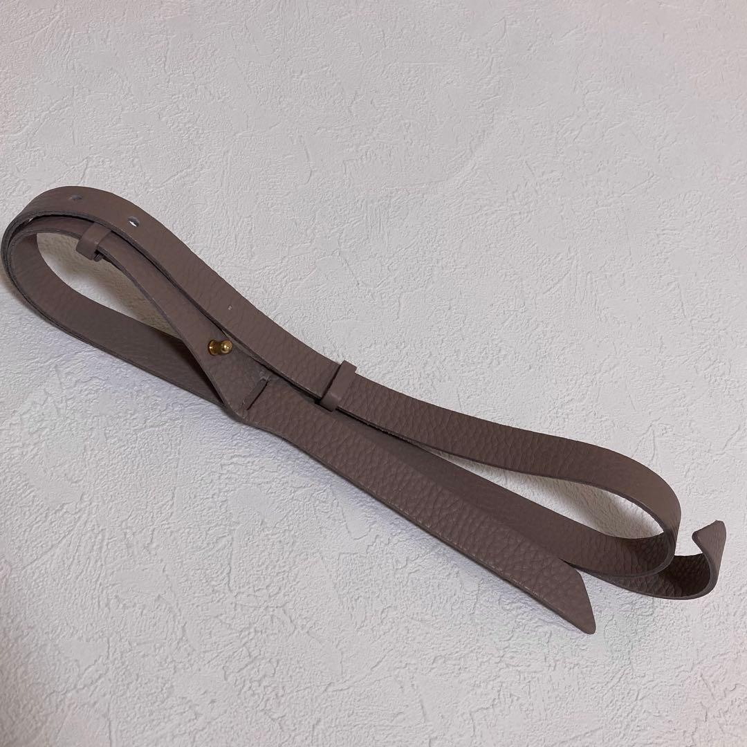 美品】ミナペルホネン cross レザー ベルト グレー - メルカリ