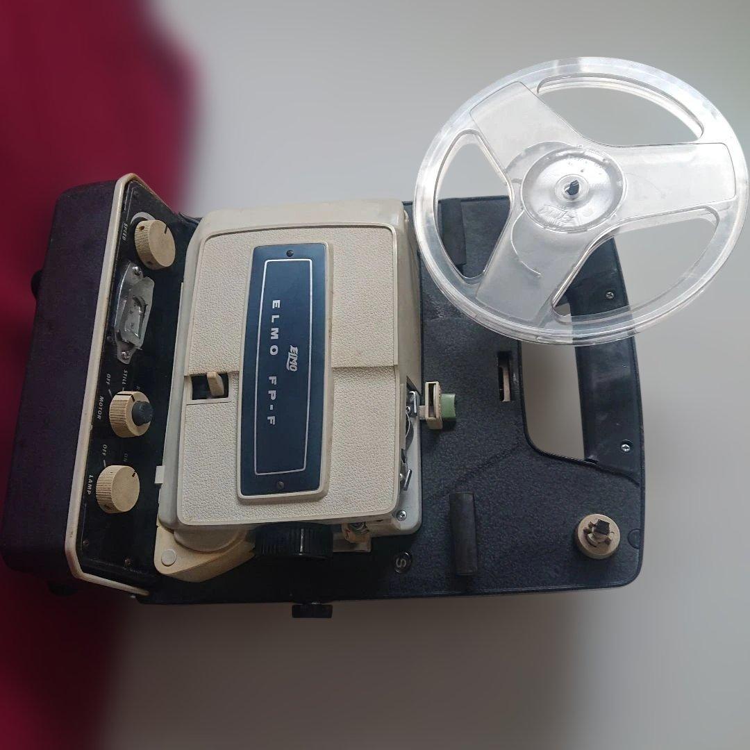 昭和希少製品、ELMO P.F.F. 映写機 ホワイト/ブラック箱付通電稼働ok 昭和希少製品、ELMO P.F.F. 映写機 ホワイト/ブラック箱付通電稼働ok