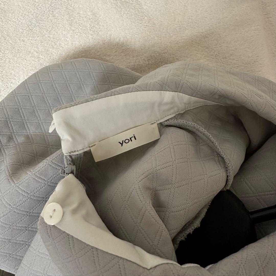 yori キルトライクボリュームブラウス - メルカリ