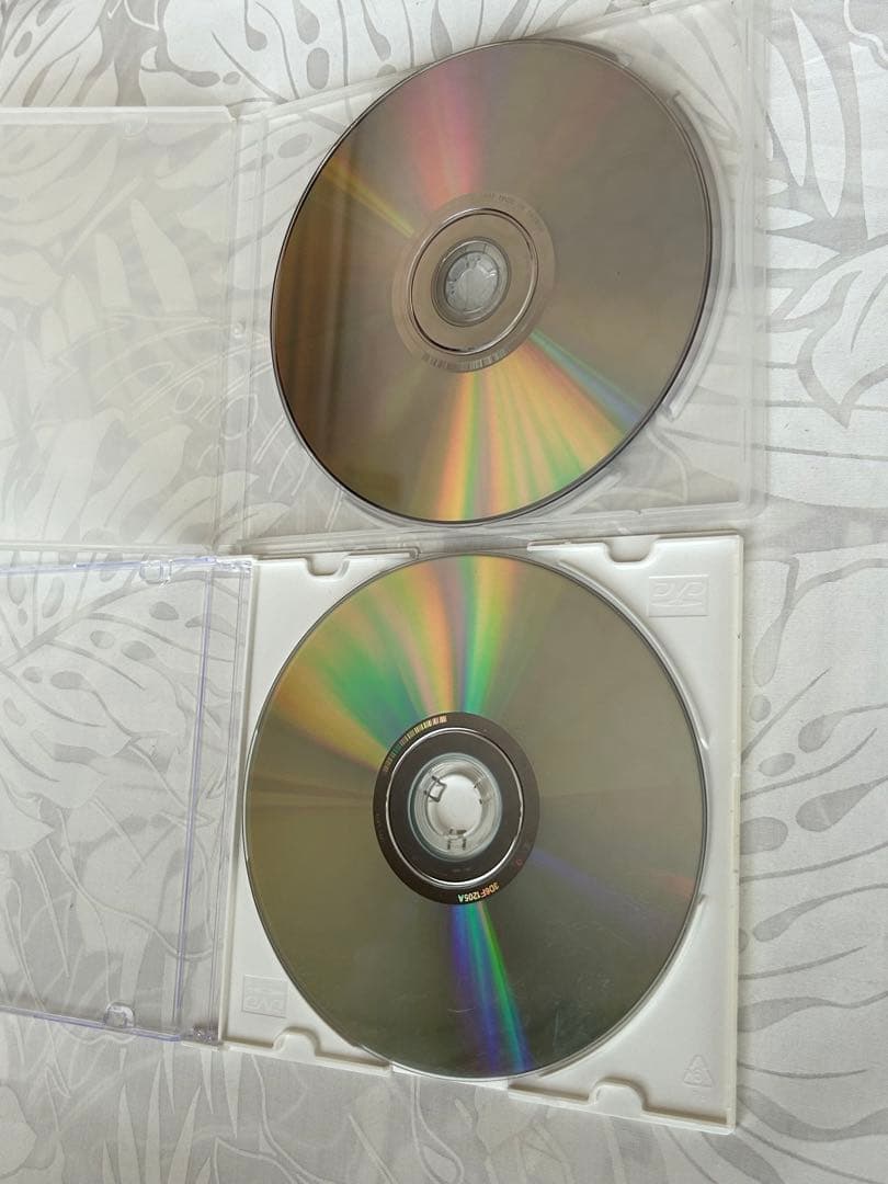 キティズパラダイスPLUS キティとあそぼ！ DVD 2枚セット - メルカリ