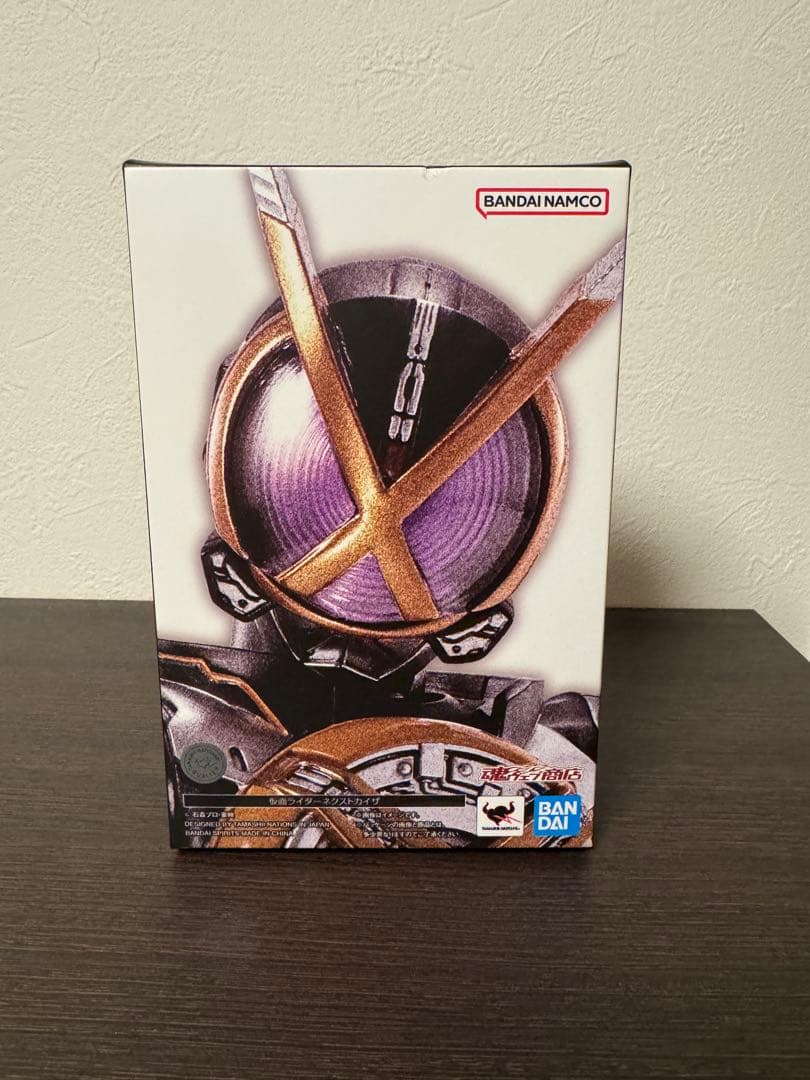 ネクストカイザ　真骨頂 S.H.Figuarts（真骨彫製法） 仮面ライダーネクストカイザ | 仮面