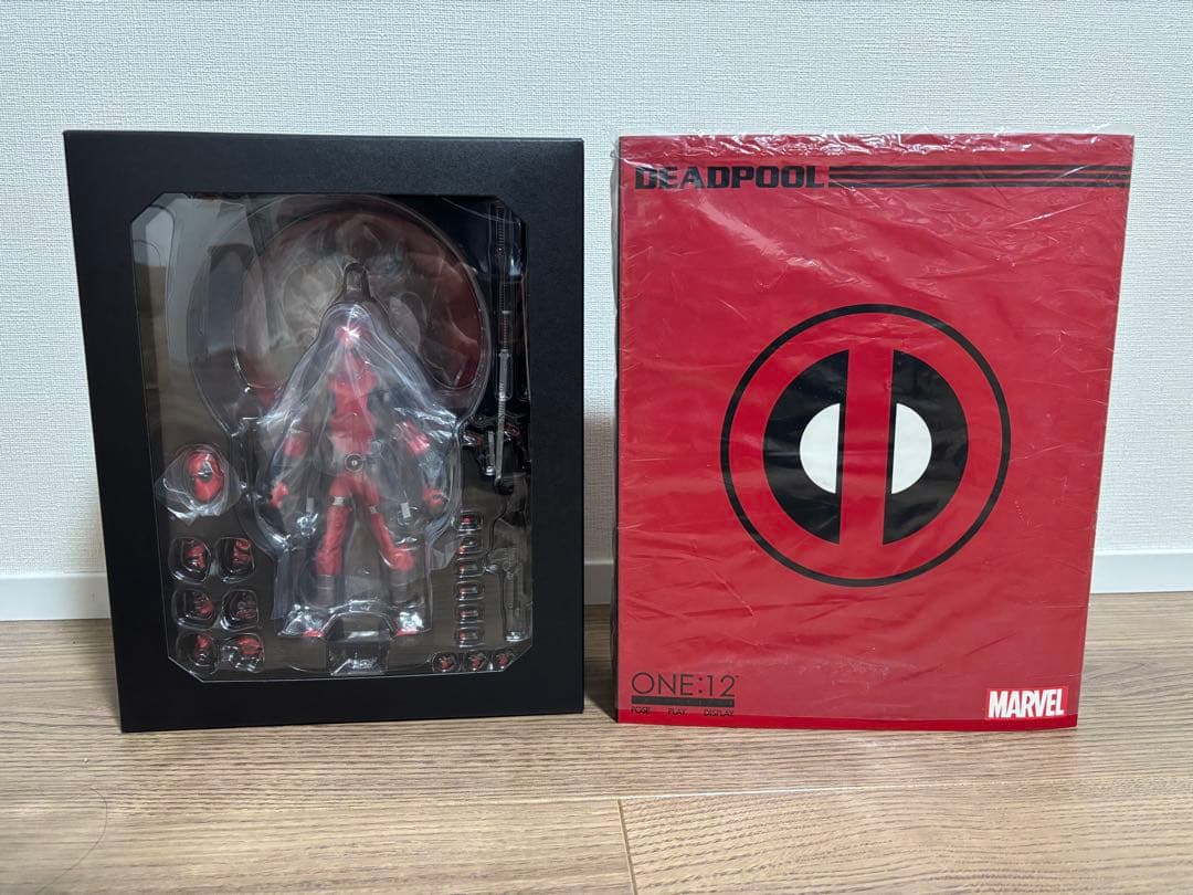 【正規品】デッドプール MEZCO ONE:12 フィギュア Amazon.com: Mezco ONE:12 Collective 76450 