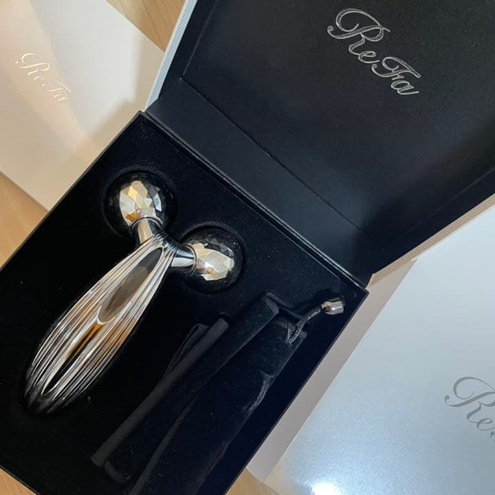ReFa CARAT リファカラット 小顔ローラー Amazon.co.jp: ReFa(リファ) ReFa CARAT RAY FACE 単品 1個 (x 1
