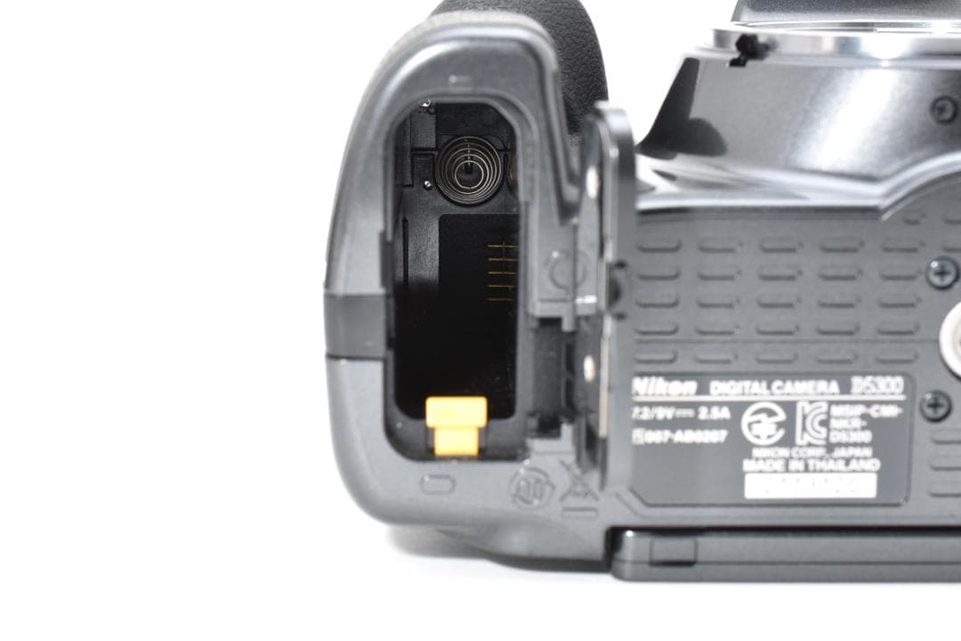 美品❤️ ショット数994回 ✨Nikon D5300 希少✨Wi-Fi搭載 - メルカリ