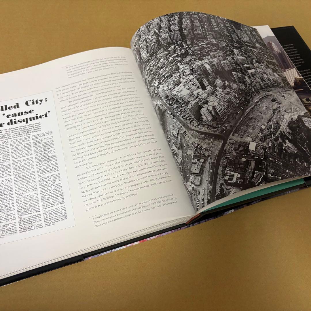 洋書】City of Darkness: Revisited 九龍城砦 写真集 - メルカリ