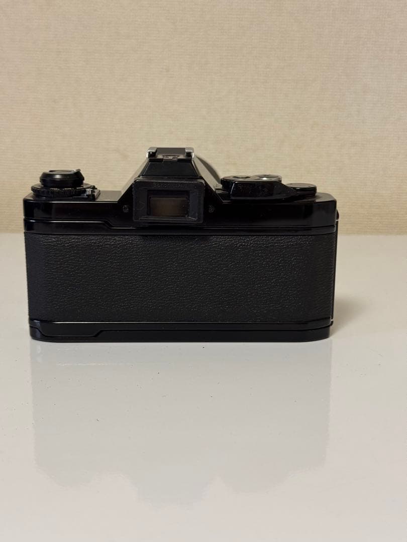 Canon AV-1 フィルムカメラ 2台、カメラ用アクセサリー【ジャンク品