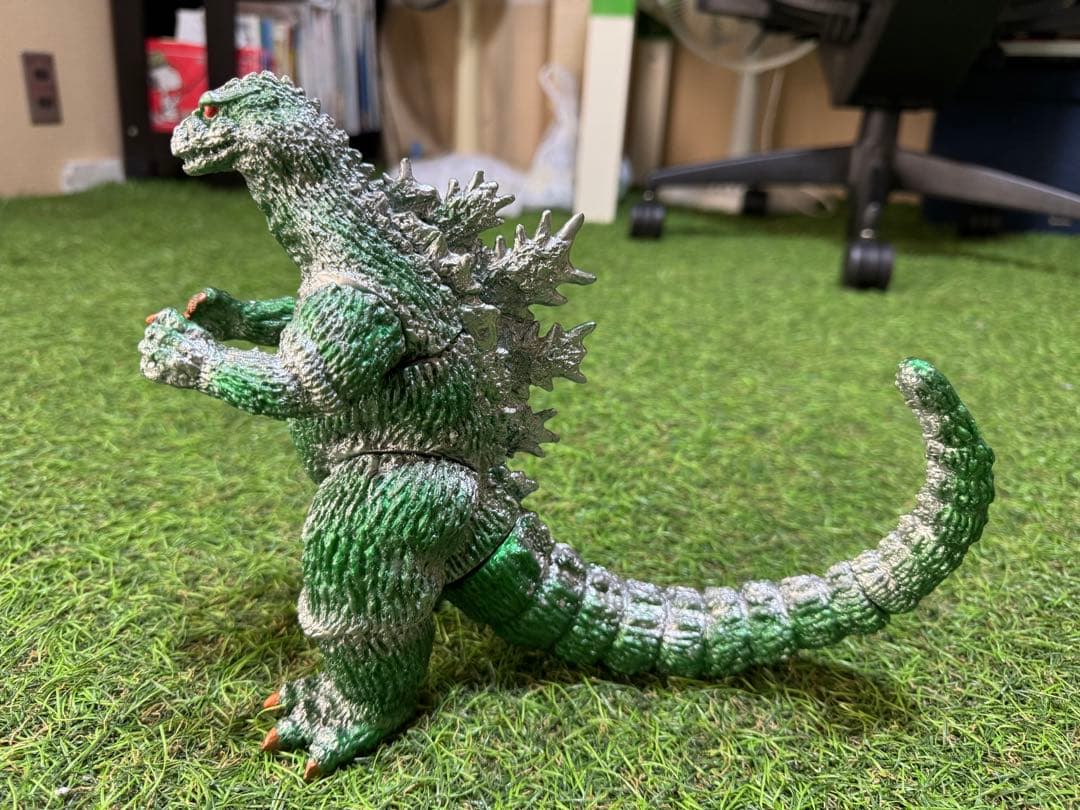 天築工芸 ゴジラ 1962 ソフビキット メタリックグリーン