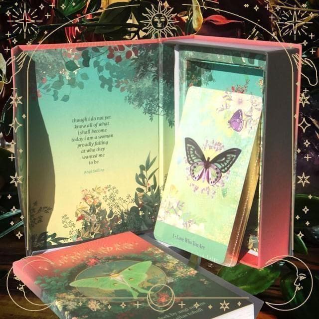 ☆正規品オラクルカード☆金縁✨柔らかな癒しの世界✨優しいタッチの