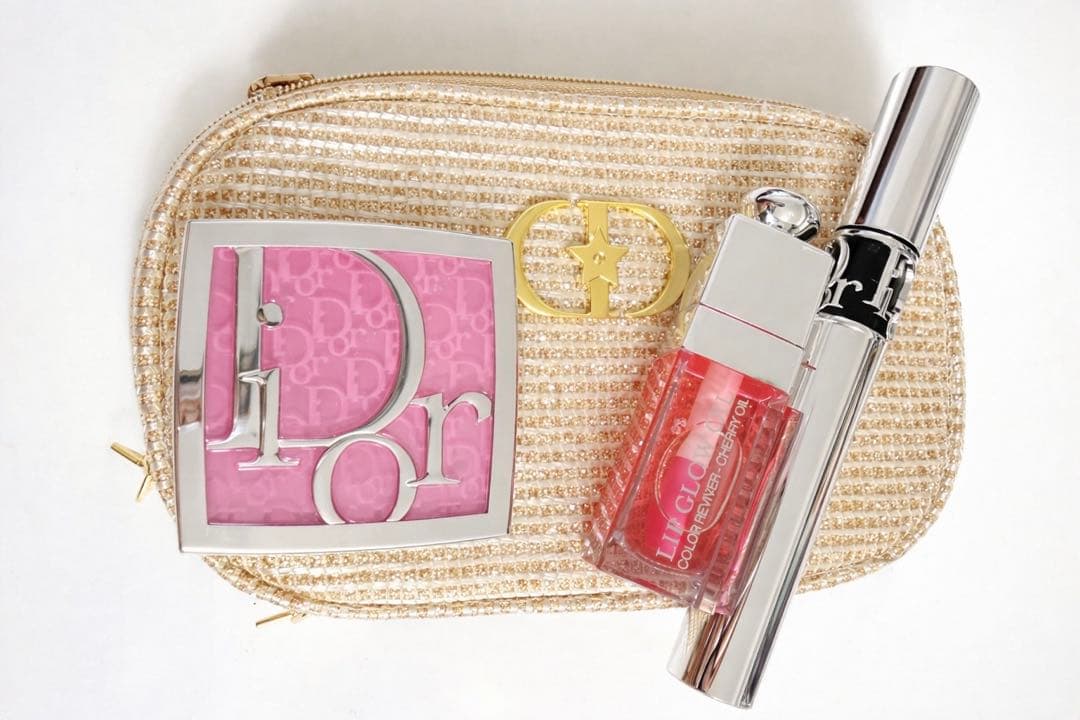 Dior コスメセット　ポーチ付き Dior※ ホリデー限定☆ポーチ付きコフレセット☆国内即発 (Dior/メイク