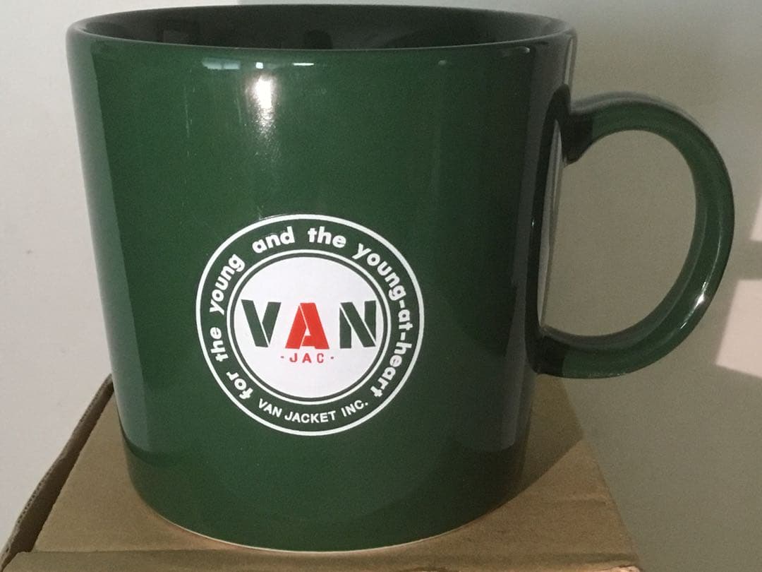 VAN JAC ヴァンヂャケット アイビーグリーン！マグカップ 丸VANロゴ