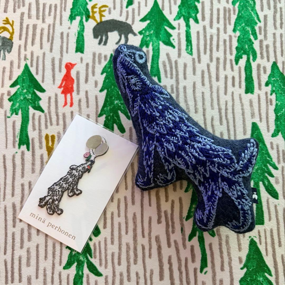 レア* ミナペルホネン ⚮̈﻿ ブローチとチャーム - メルカリ