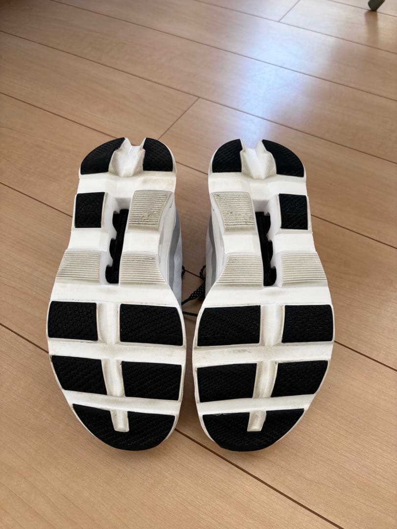 オン　クラウドモンスター　26.5cm On Cloudmonster