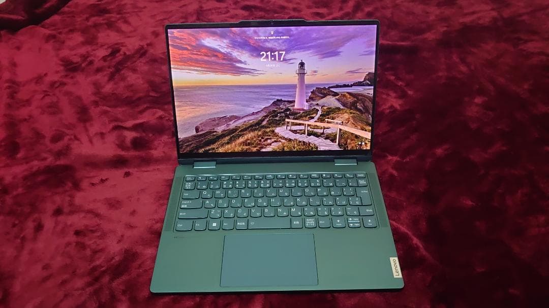美品：レノボYoga 7 Gen8／有機EL14型2.8Kタッチパネル 2in1 Yoga 7 Gen 8 14型(AMD) | 創造力を形にする14型2-in1ノートPC