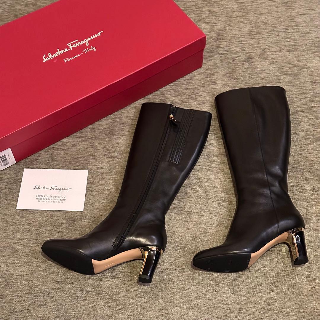 6.5D　SALVATORE FERRAGAMO TAMIKA　黒　ゴールド