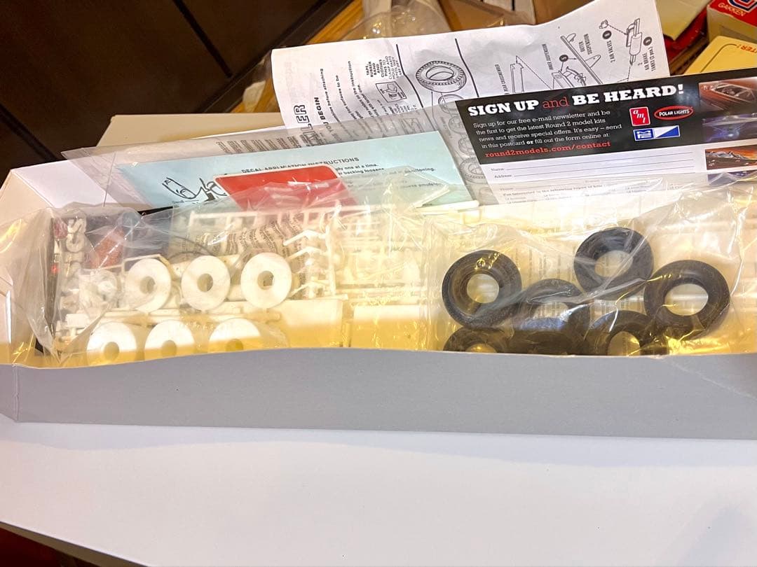 AMT 1/25 フルハーフ トレーラー Fruehauf Flatbed - メルカリ