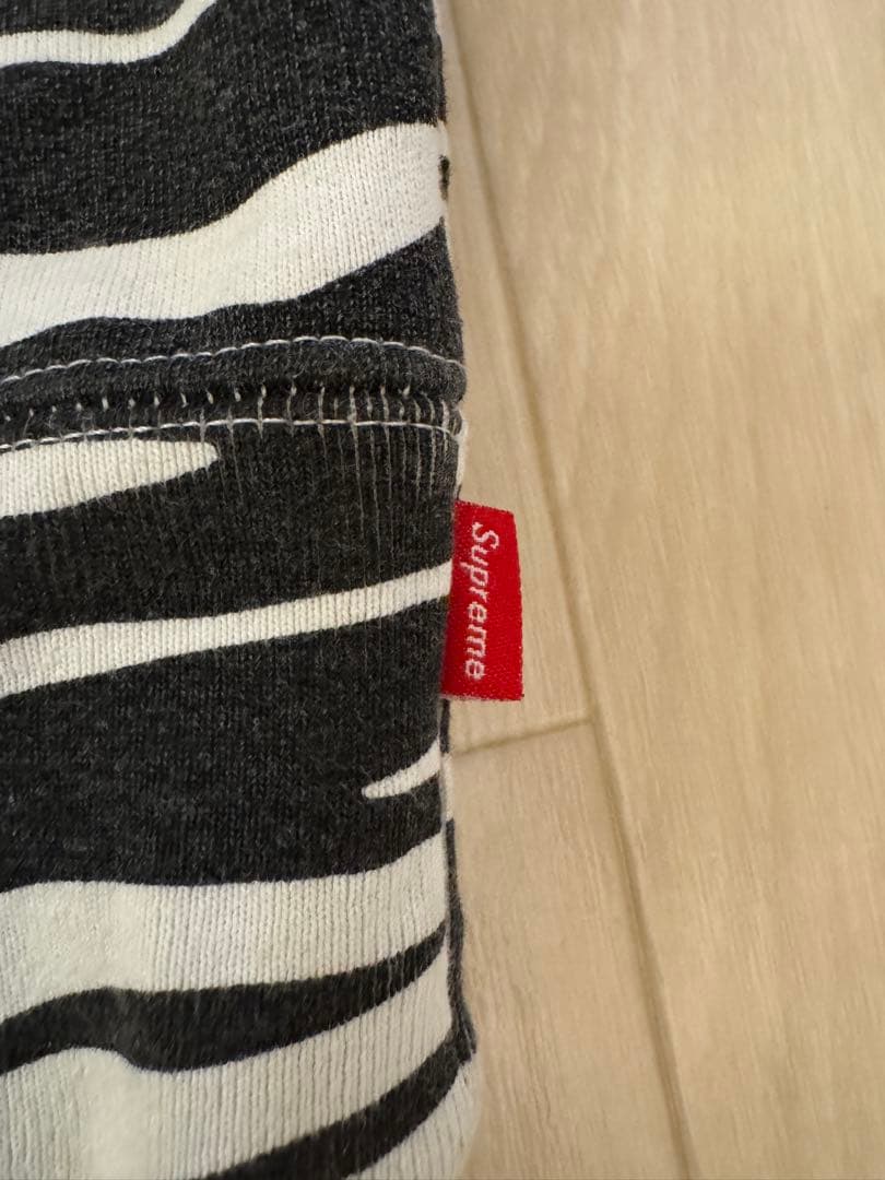 トップス Supreme Box Logo Crewneck \"Zebra\"