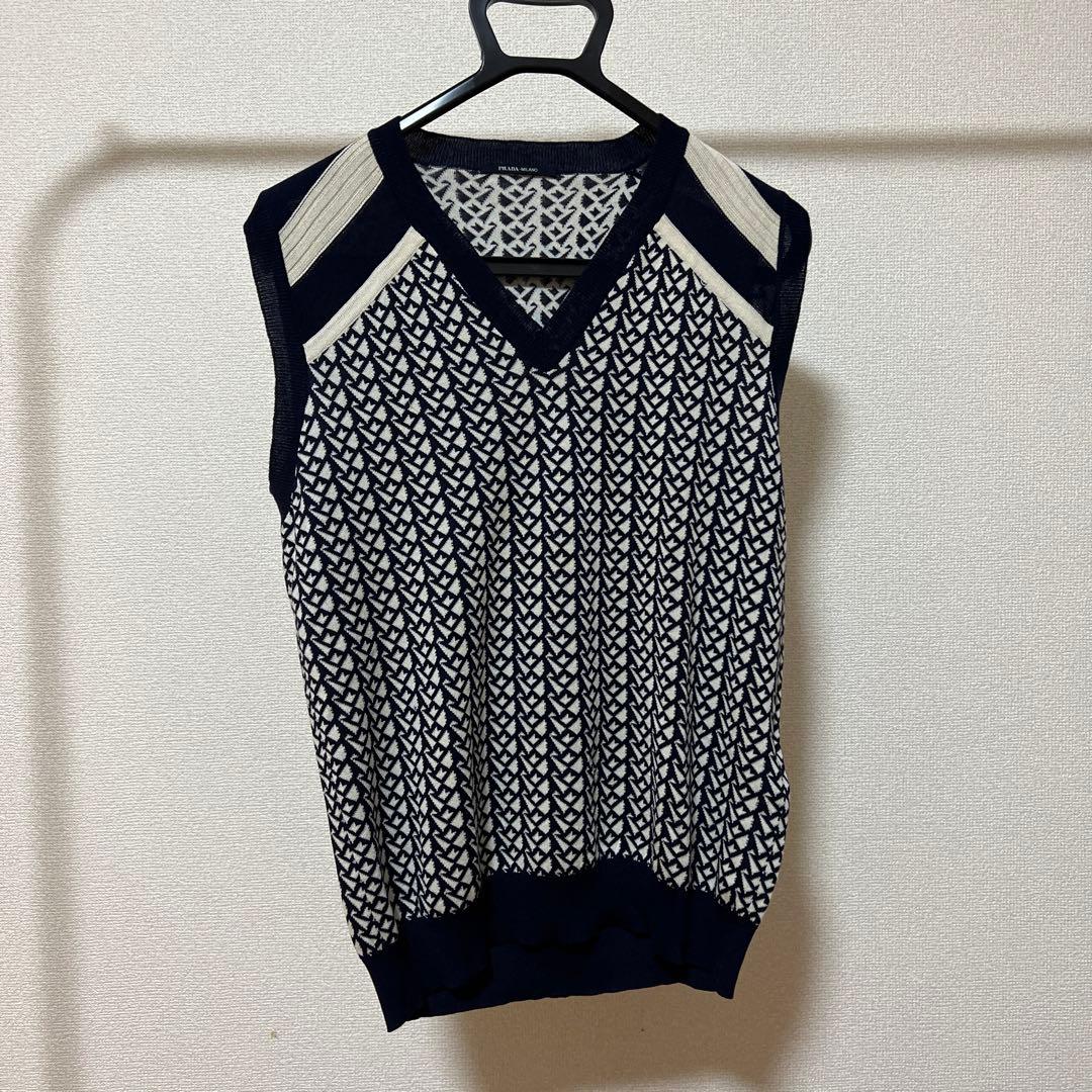 prada 15ss ニットベスト - メルカリ