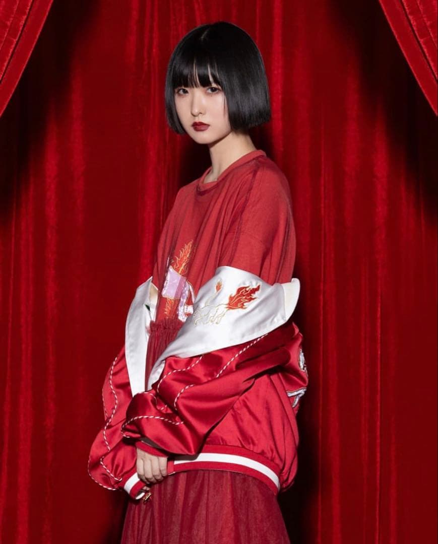 HOTELO スカジャン リバーシブル 赤 白 刺繍 - メルカリ