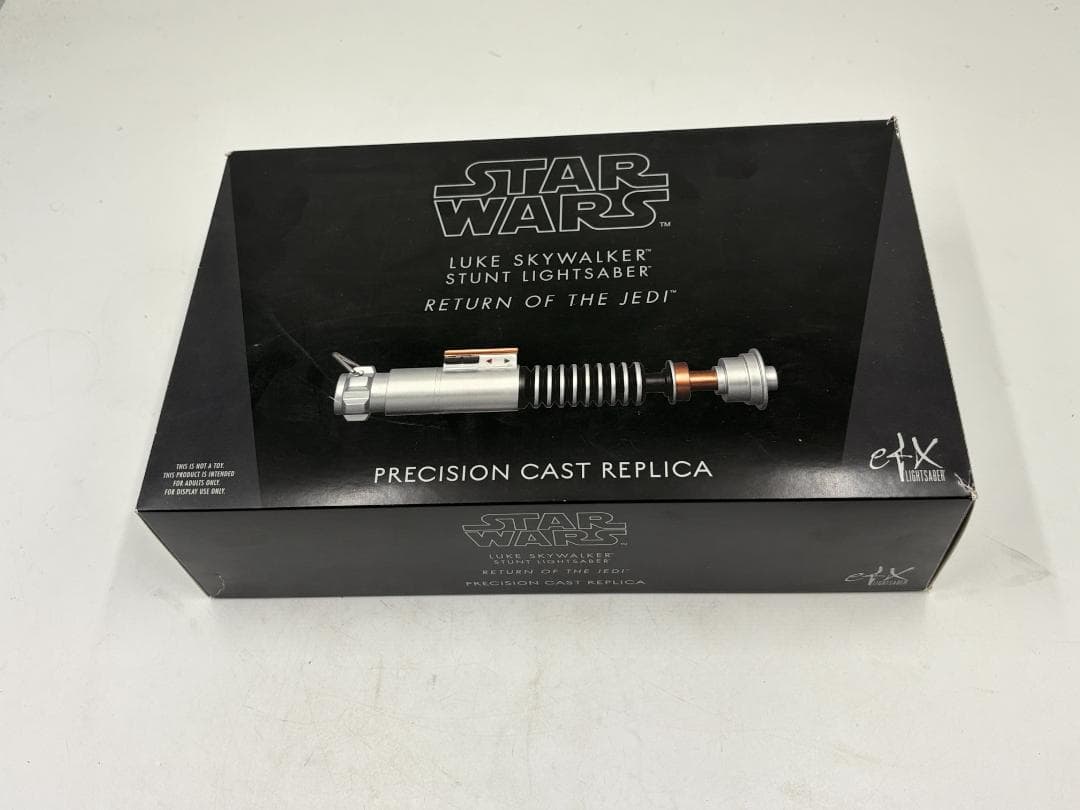 eFX正規品】スターウォーズ ルーク スタントライトセーバー 1/1 精密