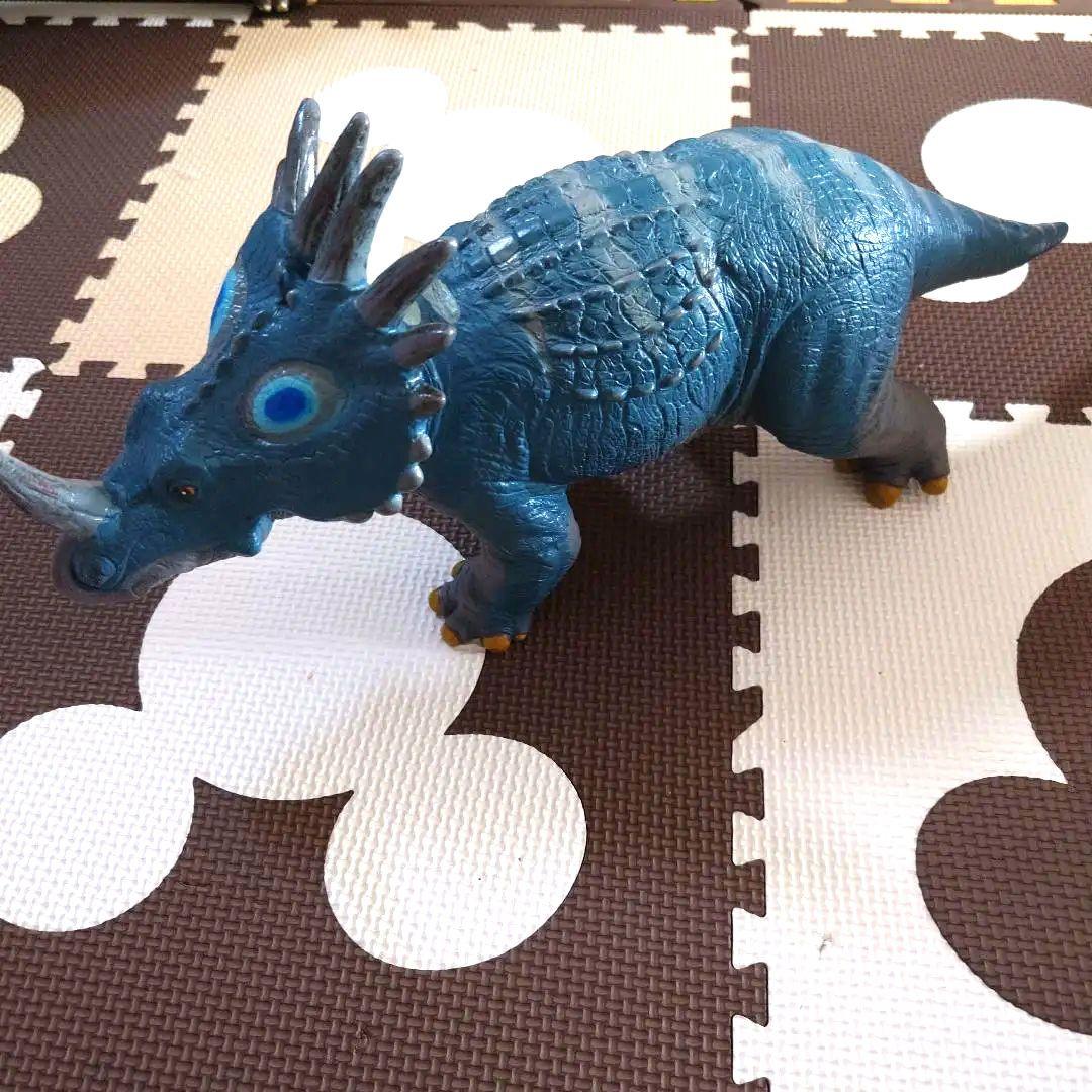 Favorite Brachiosaurus 巨大 恐竜 11体セット 柔らか - メルカリ