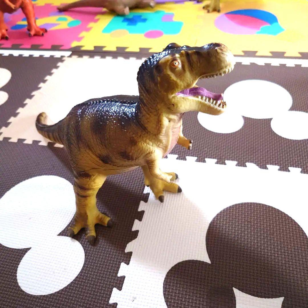 Favorite Brachiosaurus 巨大 恐竜 11体セット 柔らか - メルカリ