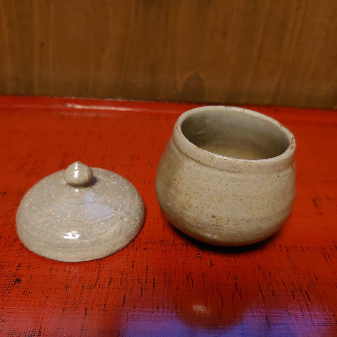 李朝小壺 三島 塩笥 李朝小壺 三島 塩笥 黒高麗塩笥小壺・李朝初期・ぐい呑み 古美術 田代
