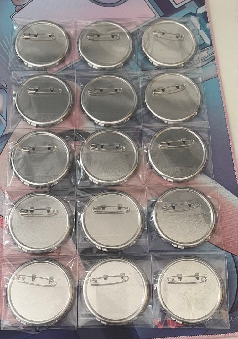 ハイキュー 宮侑 缶バッジ 35個 痛バ付き 即購入OK‼️ - メルカリ