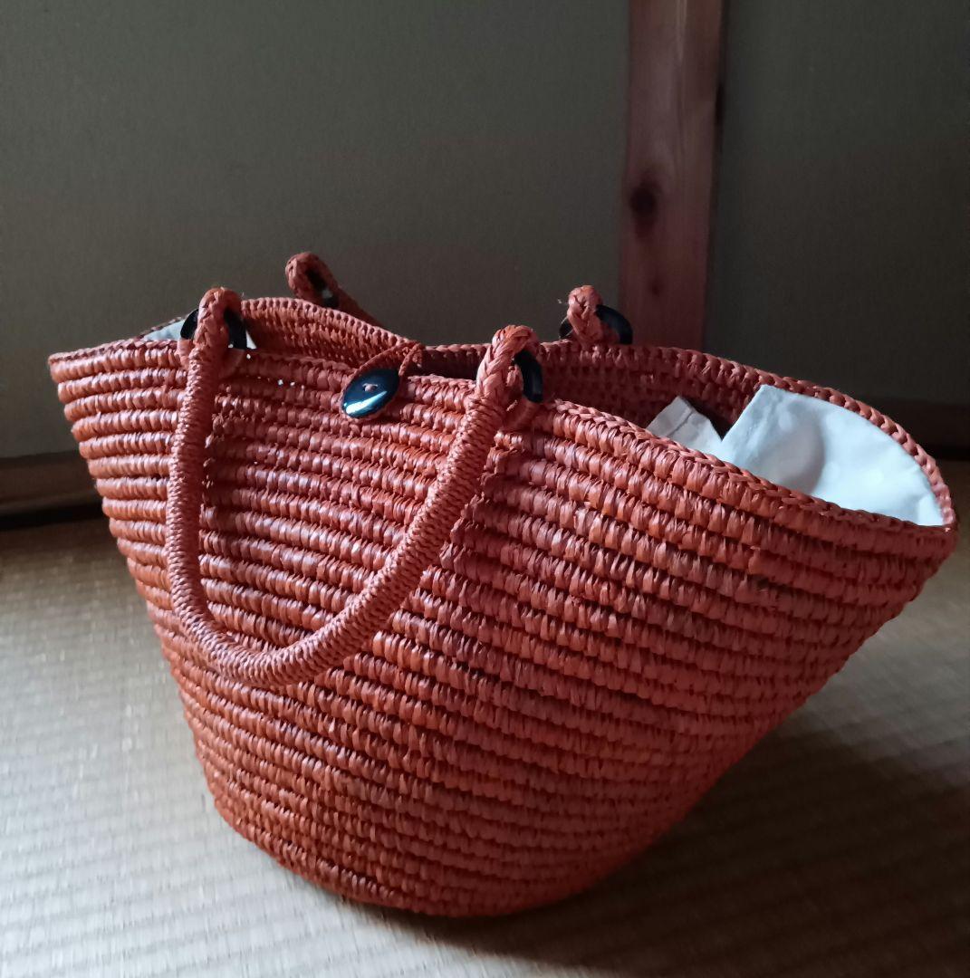 美品未使用品 サンアルシデ 大容量 ラフィアかごバッグ ヘレンカミン
