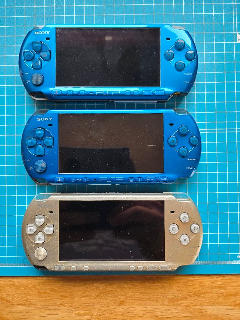 PSP本体 3台セット 青2台 銀1台 ジャンク - メルカリ