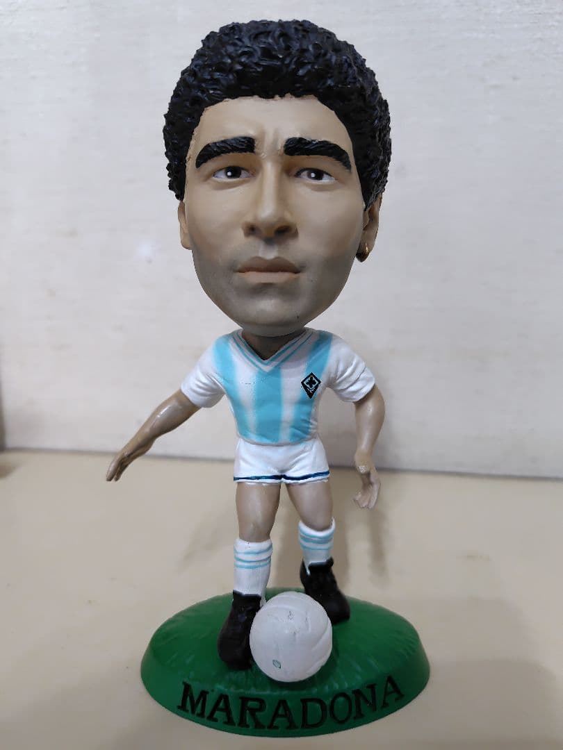 (カブ)クライフ、マラドーナ、エウゼビオ　3体フィギュアセット