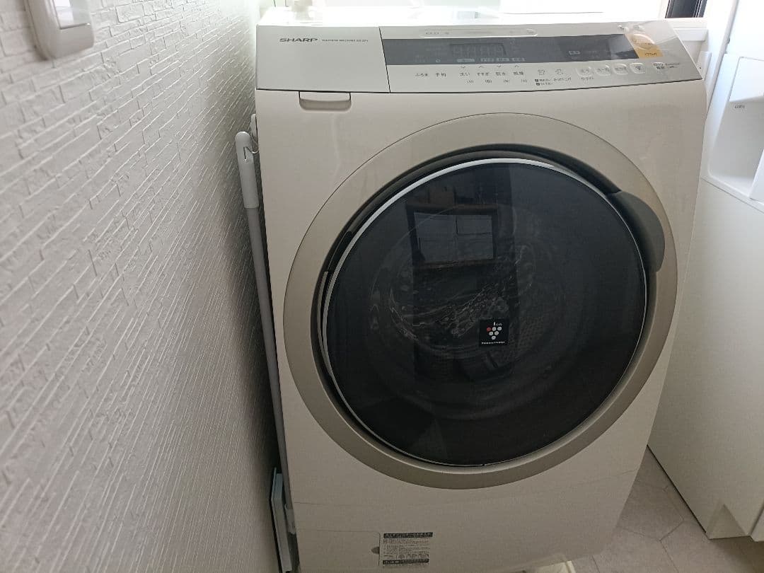 625 冷蔵庫 一人暮らし ブラック 200L弱 極美品 小型 洗濯機販売も可