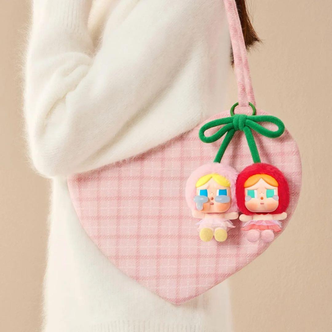 国内正規品CRYBABYCryingForLoveぬいぐるみペンダントさくらんぼ