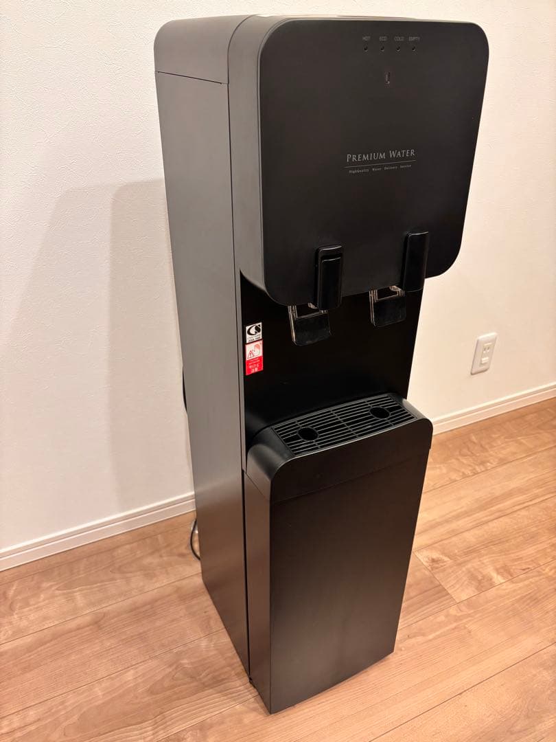 PREMIUM WATER ブラック ウォーターサーバー （famfit) アウ