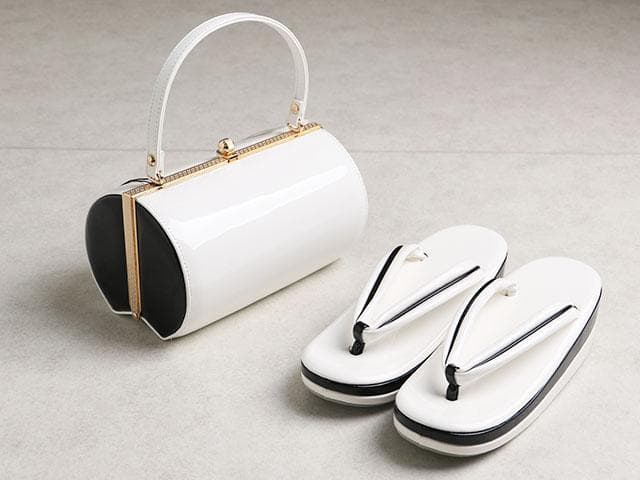 【新品】草履バッグセット 草履24cm (白&黒)　丸型　02001 草履バッグセット 成人式 振袖 草履 23.0-24.5cm バッグ レディース 白
