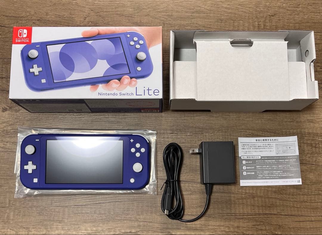 Nintendo Switch Lite 本体　Blue Nintendo Switch™ Lite - Blue - REFURBISHED - Nintendo Official Site
