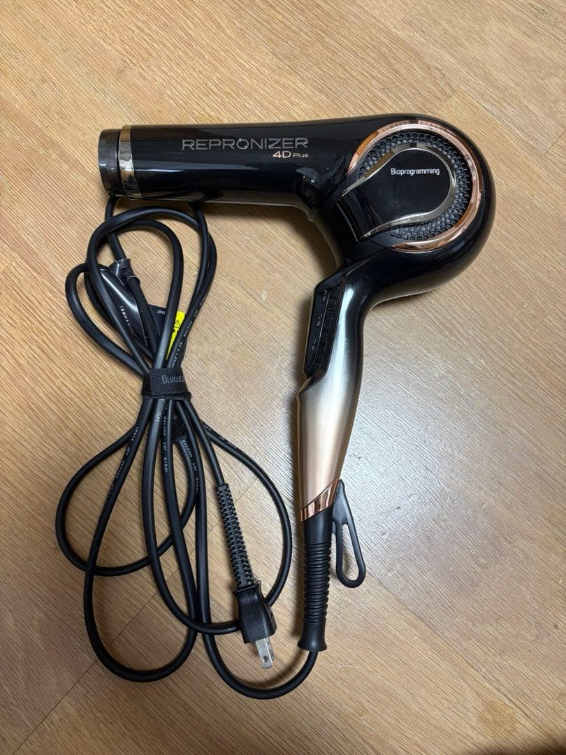 ジャンク品】レプロナイザー4D Plus ヘアドライヤー - メルカリ