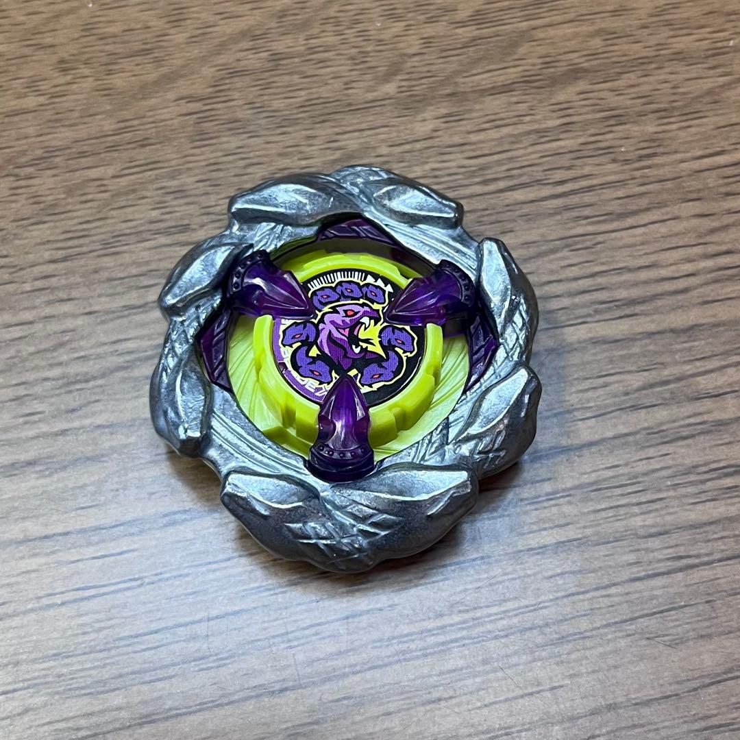 限定新品】オロチクラスタ6-60LF ベイブレードX た5 - メルカリ