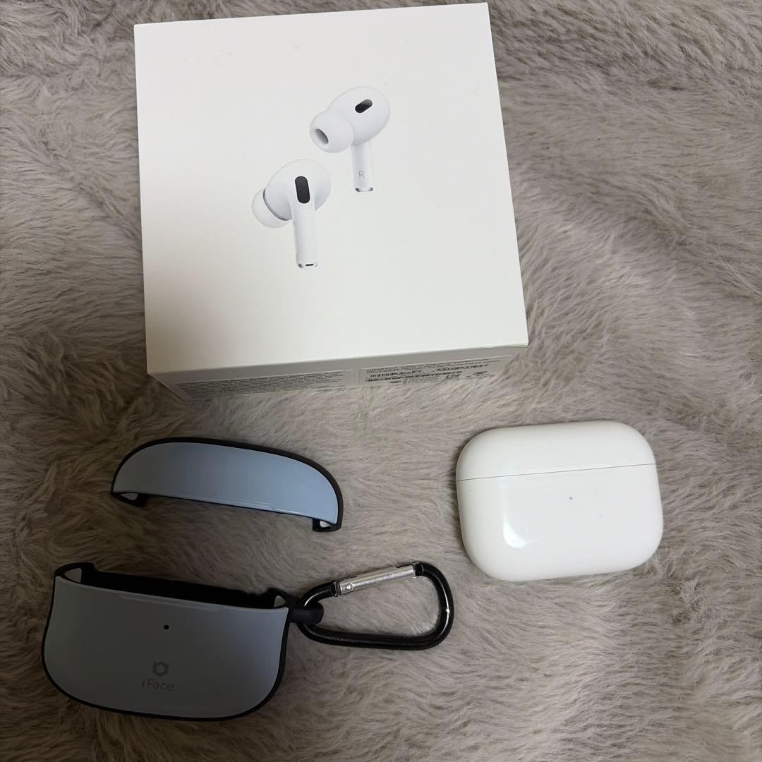 airpods pro 第二世代　ケース付き AirPods Pro 第2世代 ケース カラビナ付き シリコン ソフト カバー