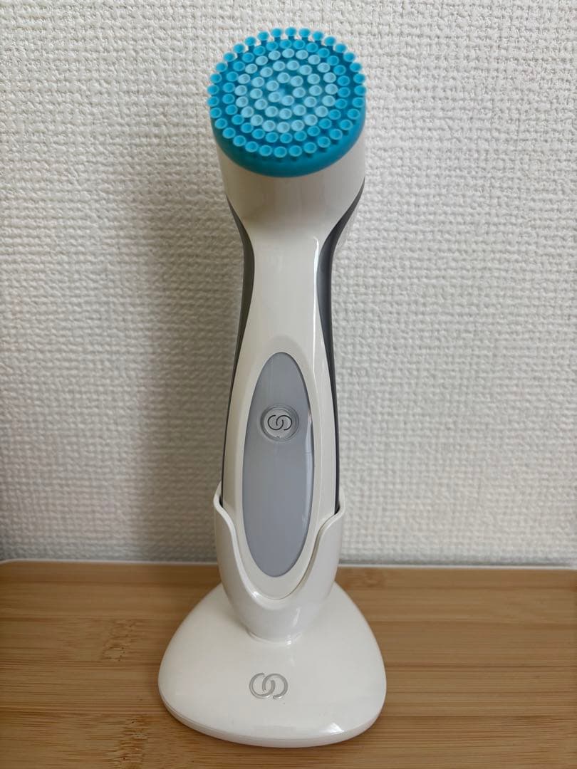 genLOC ルミスパ　本体 NU SKIN（ニュースキン） gen LOC ルミスパiOスターターキット