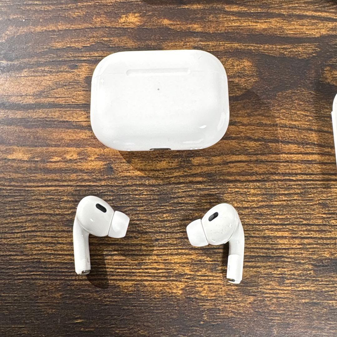 AirPods Pro 第2世代 右耳故障 - メルカリ
